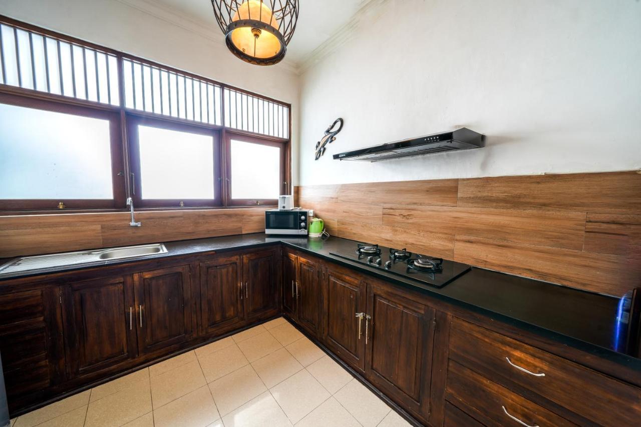 Villa Sanket - Kuta - 6 Bedrooms - 6 Bathrooms - Great Location Экстерьер фото