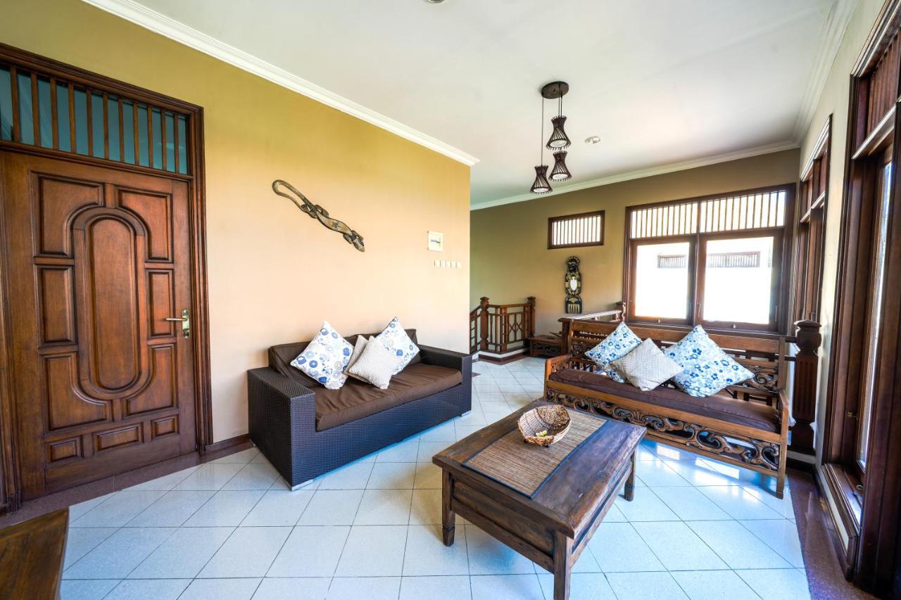 Villa Sanket - Kuta - 6 Bedrooms - 6 Bathrooms - Great Location Экстерьер фото